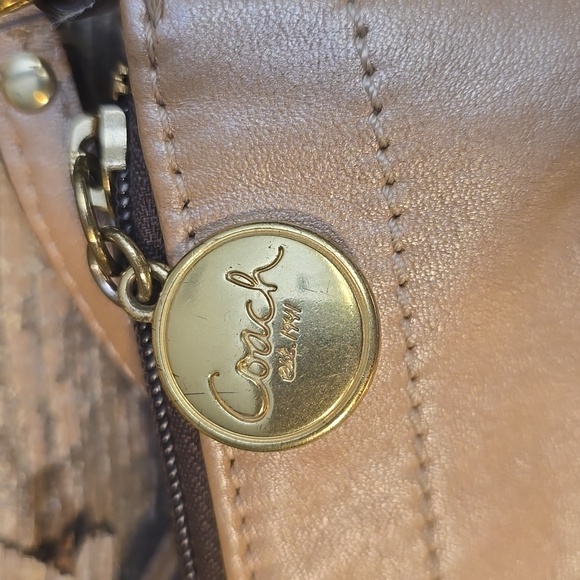 Coach Tan Leather Hobo Shoulder Bag - Picture 3 of 5